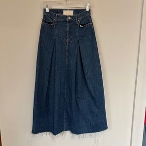 Stylish Blue Denim Maxi Skirt